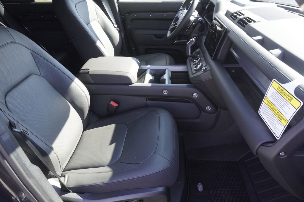 New 2025 Land Rover Defender 110 V8 image 23