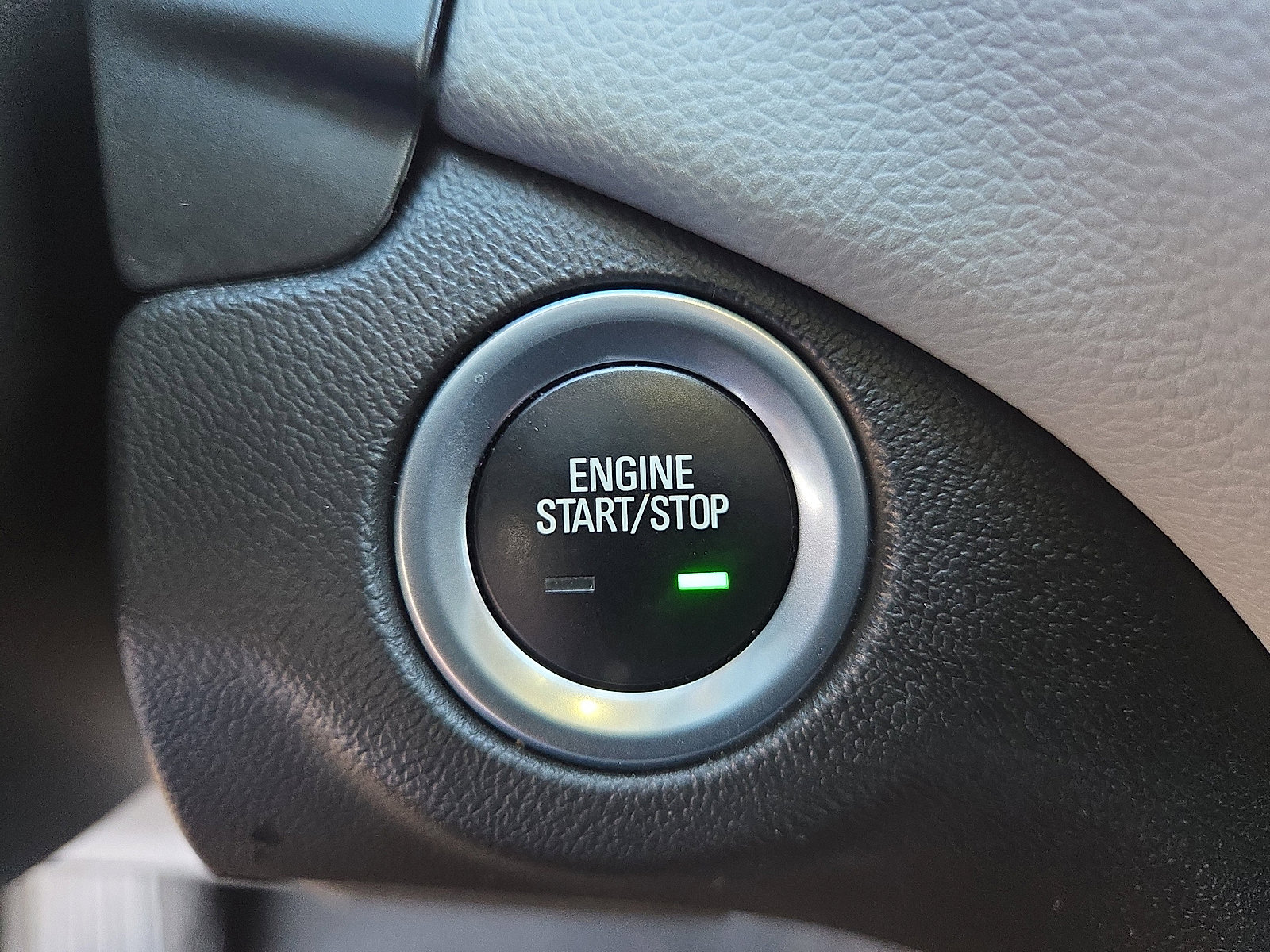 Used 2023 Chevrolet Equinox LS w/ LS Convenience Package image 29