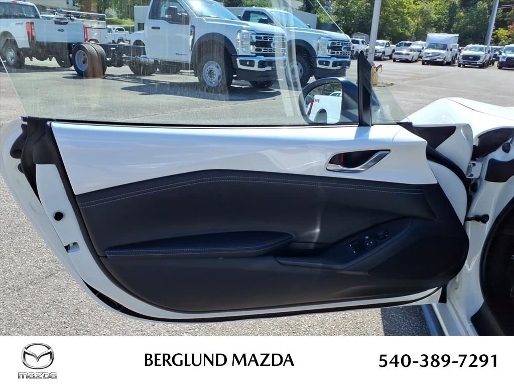 New 2025 MAZDA MX-5 Miata RF Club image 10