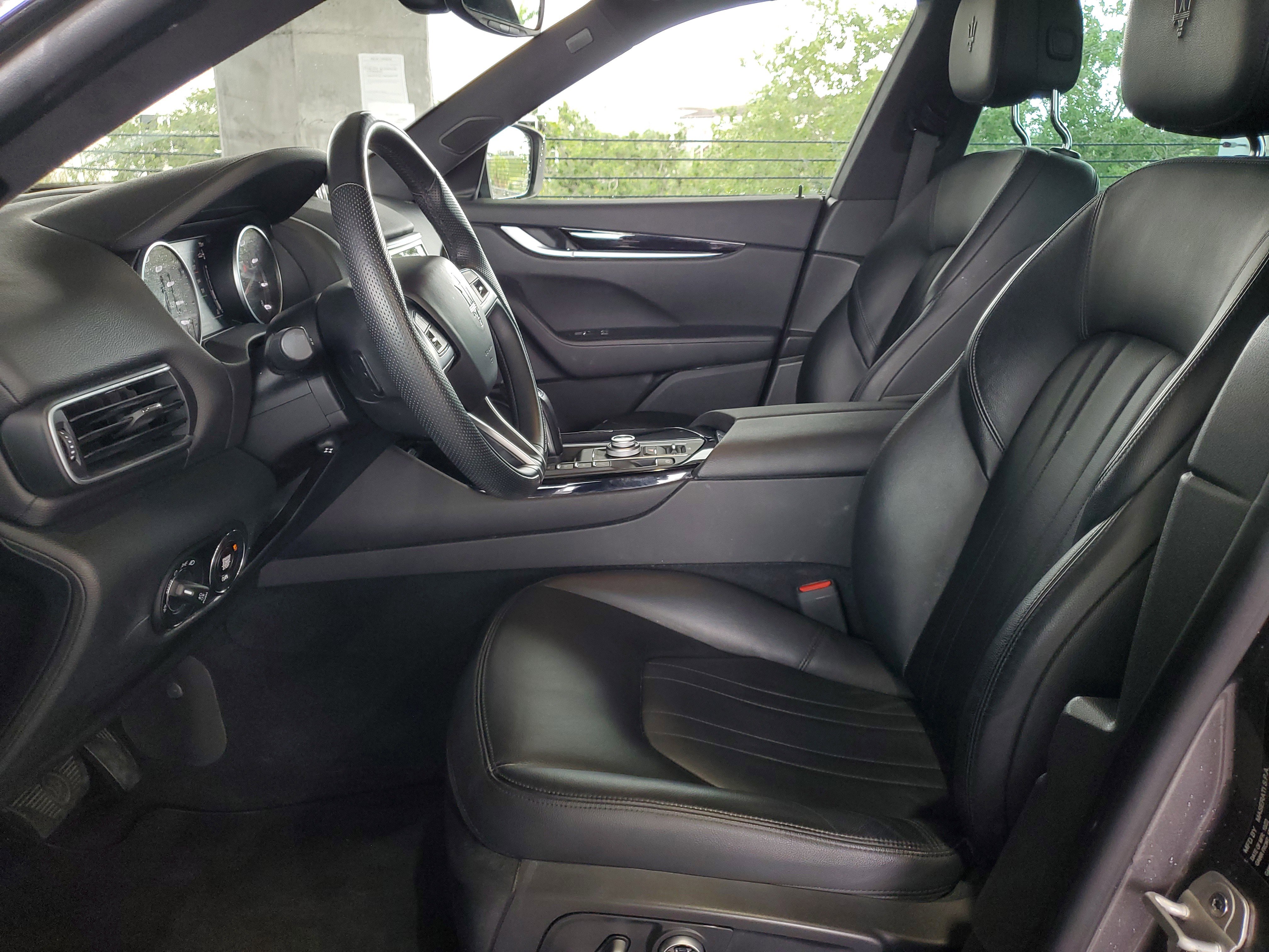 Used 2023 Maserati Levante GT image 17