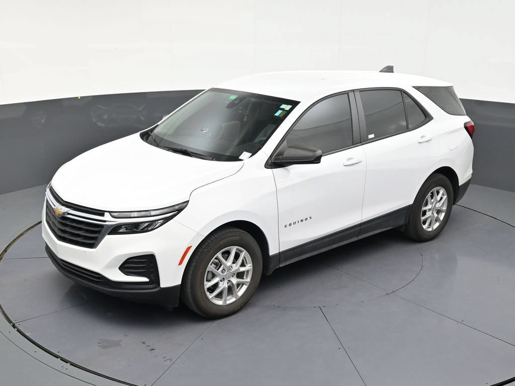 Used 2024 Chevrolet Equinox LS w/ LS Convenience Package FWD image 9