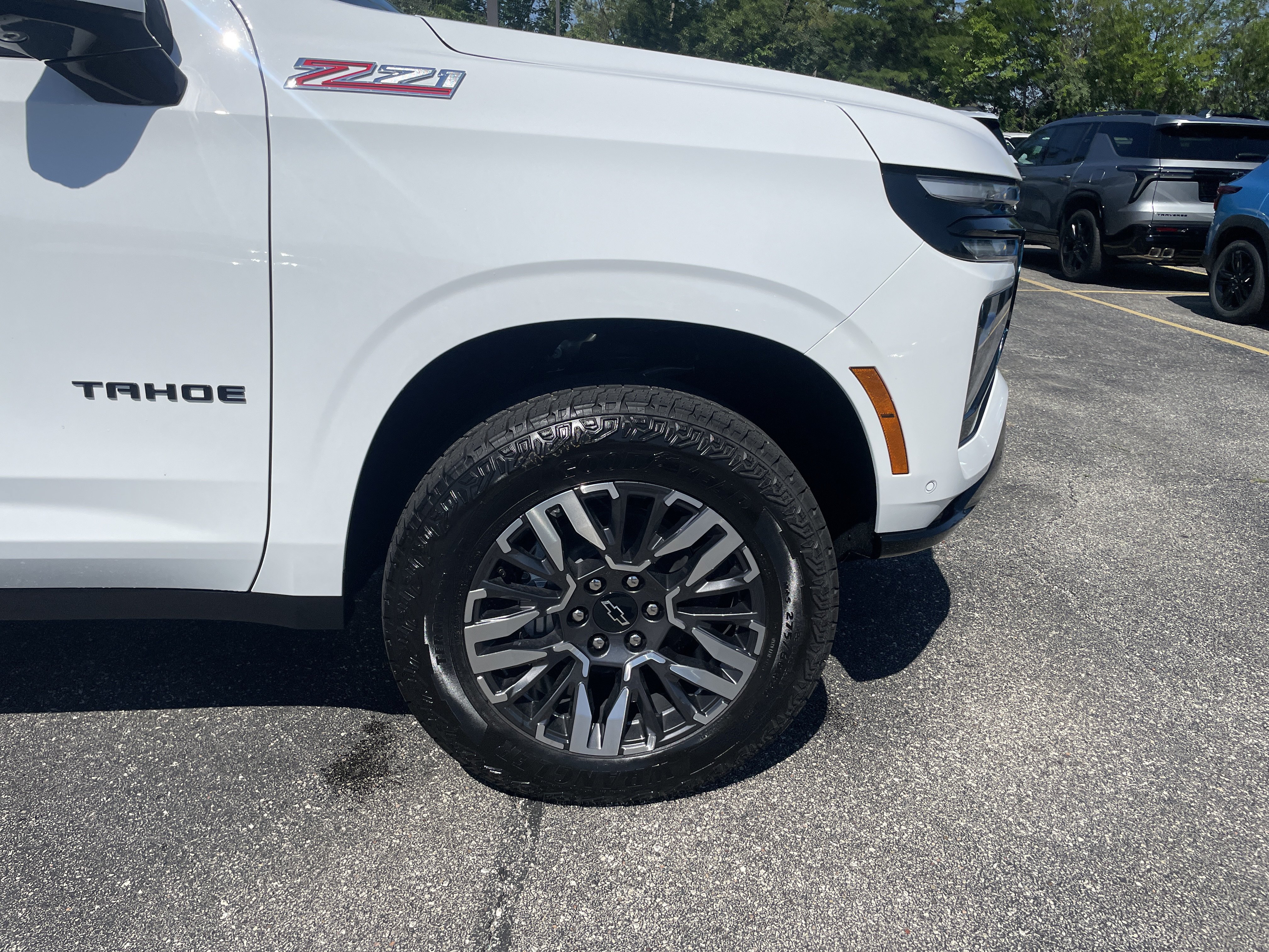 New 2026 Chevrolet Tahoe Z71 w/ Comfort Package AWD/4WD image 32