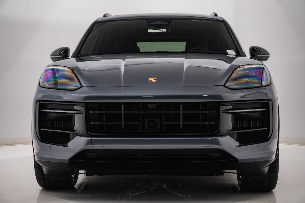 New 2026 Porsche Cayenne GTS AWD/4WD image 6