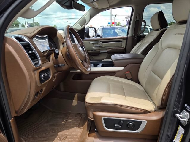 Used 2022 RAM 1500 Laramie AWD/4WD image 4