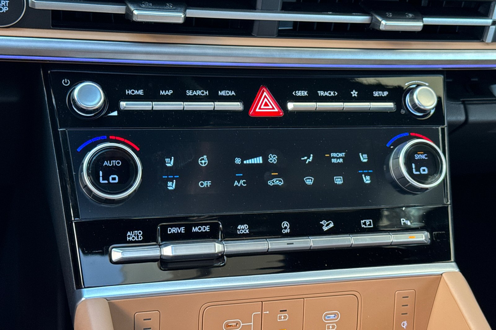 New 2026 Hyundai Santa Fe Calligraphy AWD/4WD image 23