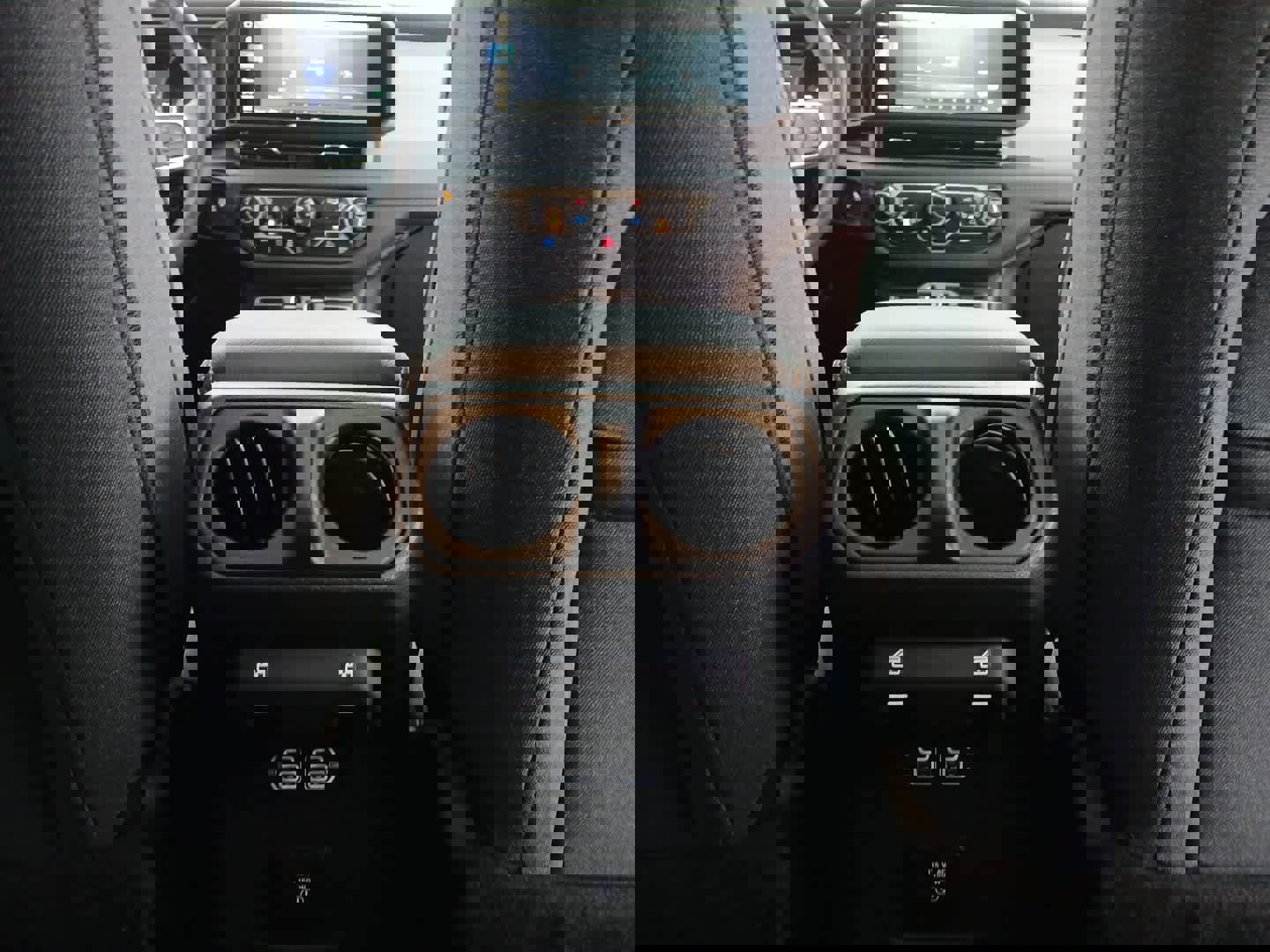 Used 2025 Jeep Wrangler Sahara image 54