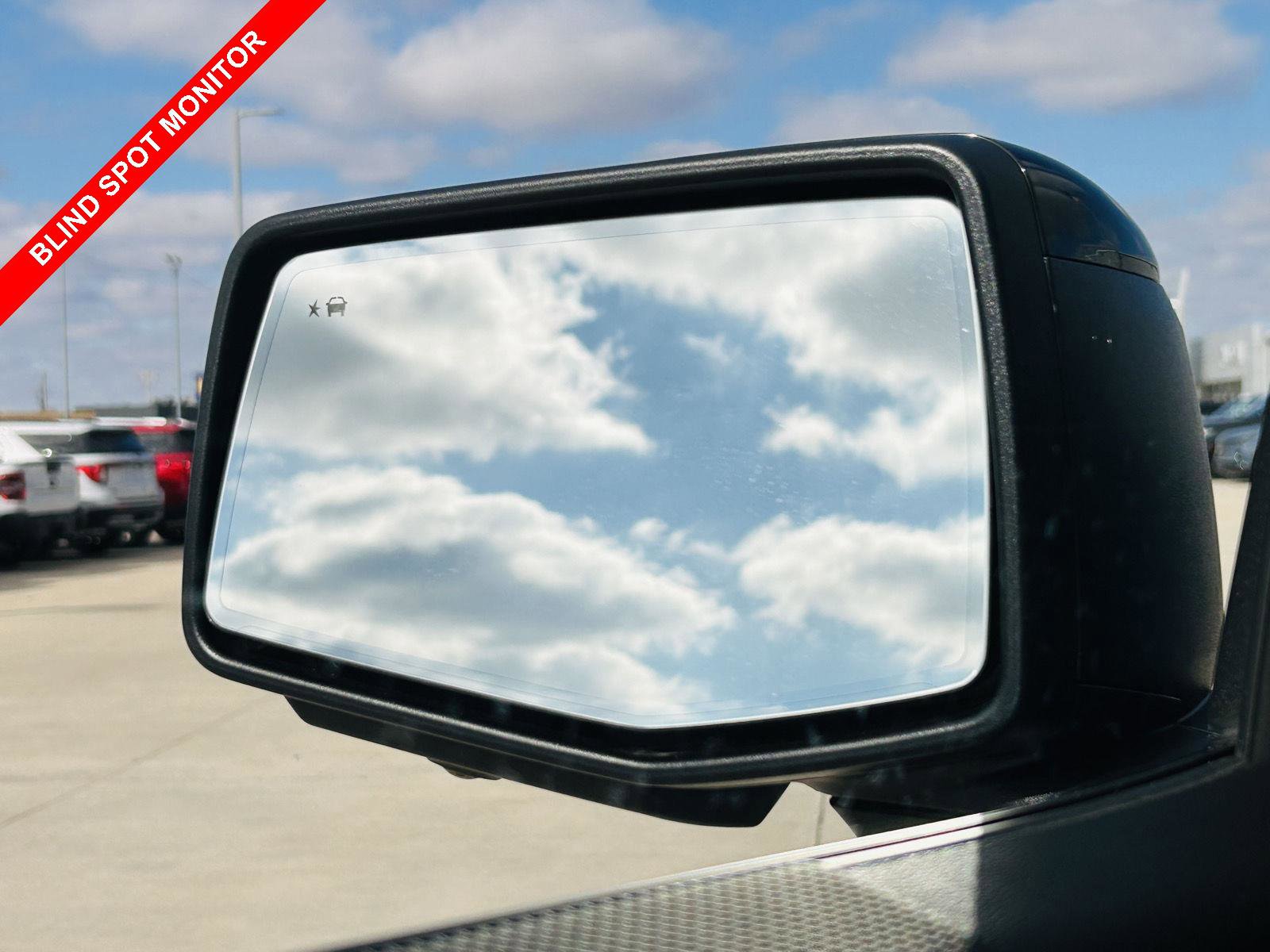 Used 2022 Chevrolet Silverado 1500 ZR2 w/ Technology Package image 12