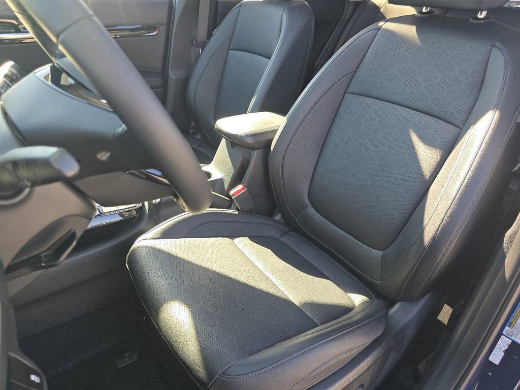 Used 2024 Kia Seltos EX image 25