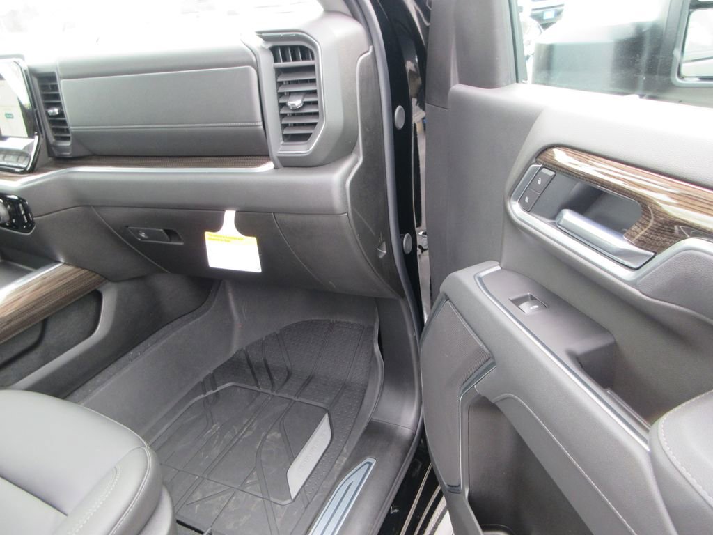 New 2026 Chevrolet Silverado 3500 LT image 21