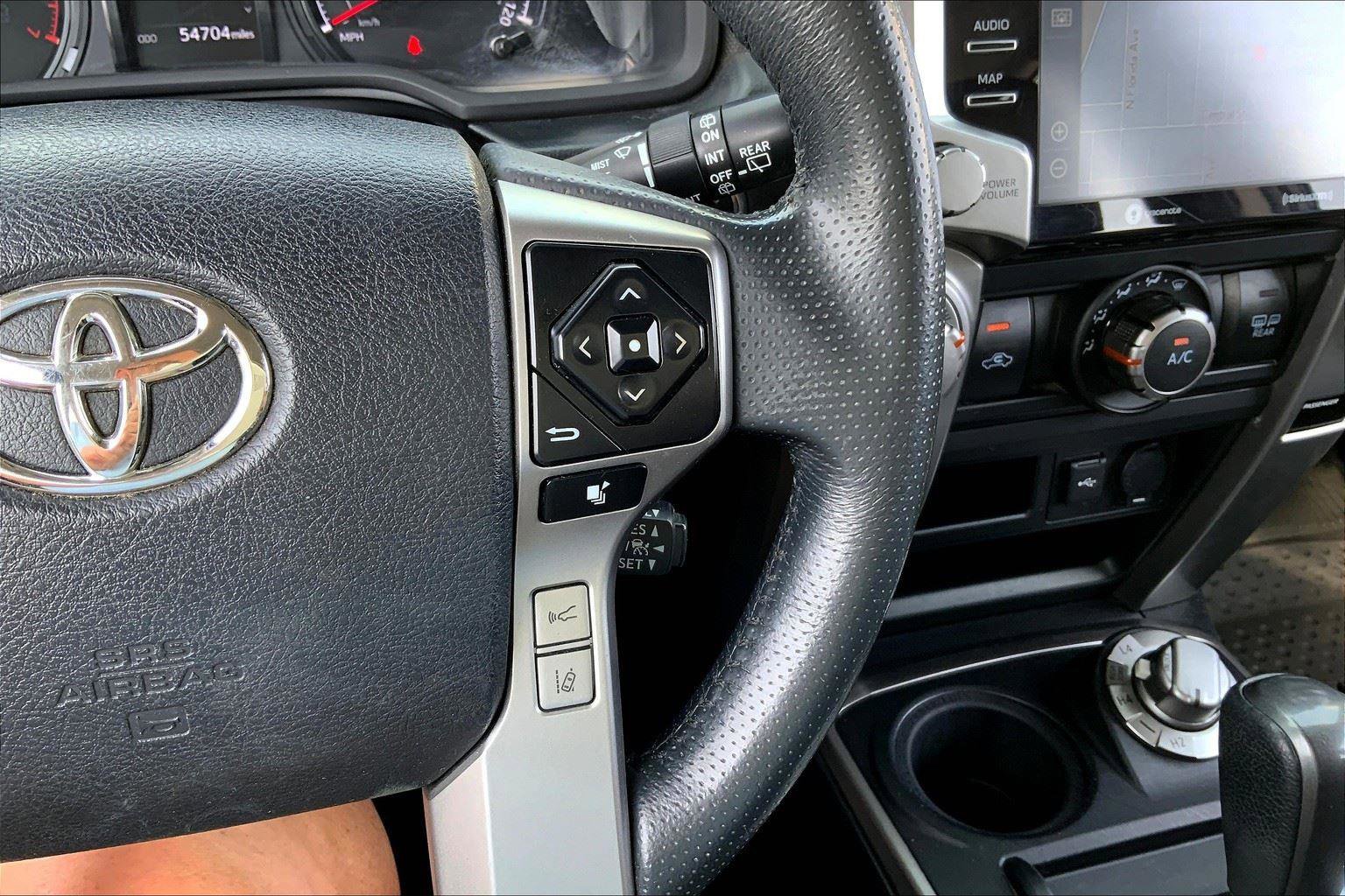 Used 2020 Toyota 4Runner SR5 Premium image 17