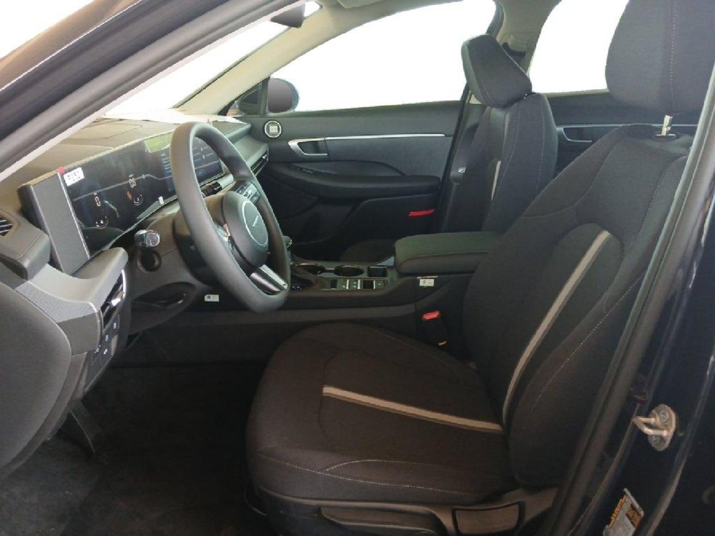 New 2026 Hyundai Sonata SE FWD image 9