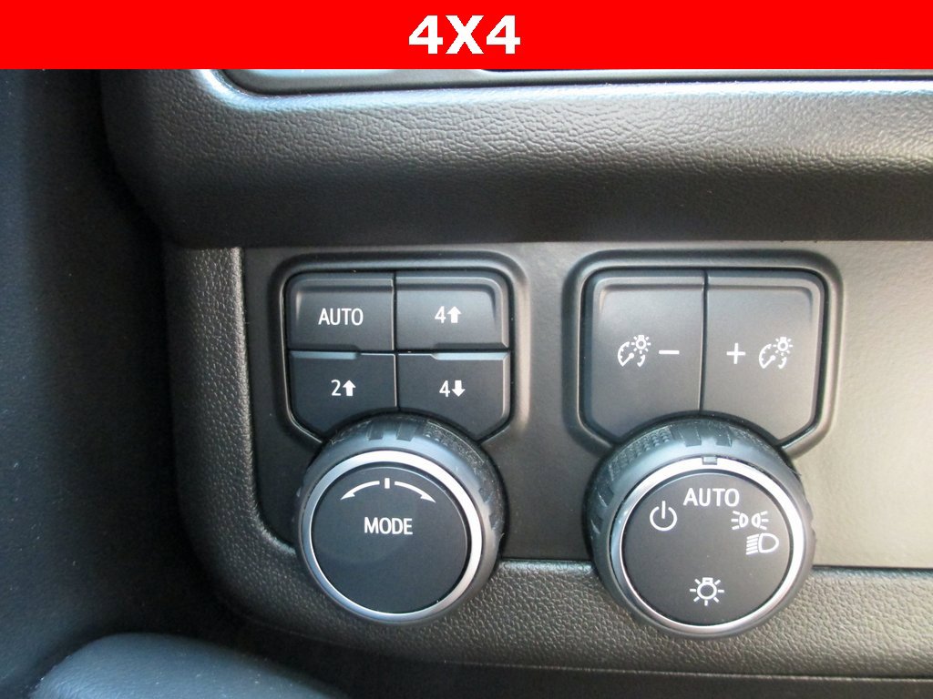 Certified 2023 Chevrolet Suburban High Country image 18