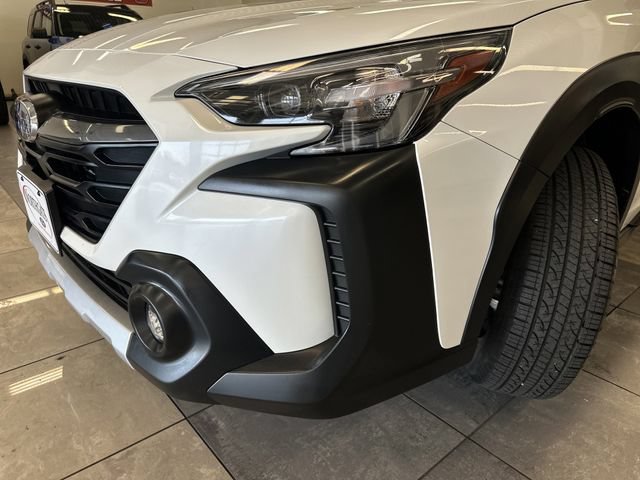 Used 2025 Subaru Outback Limited AWD/4WD image 18