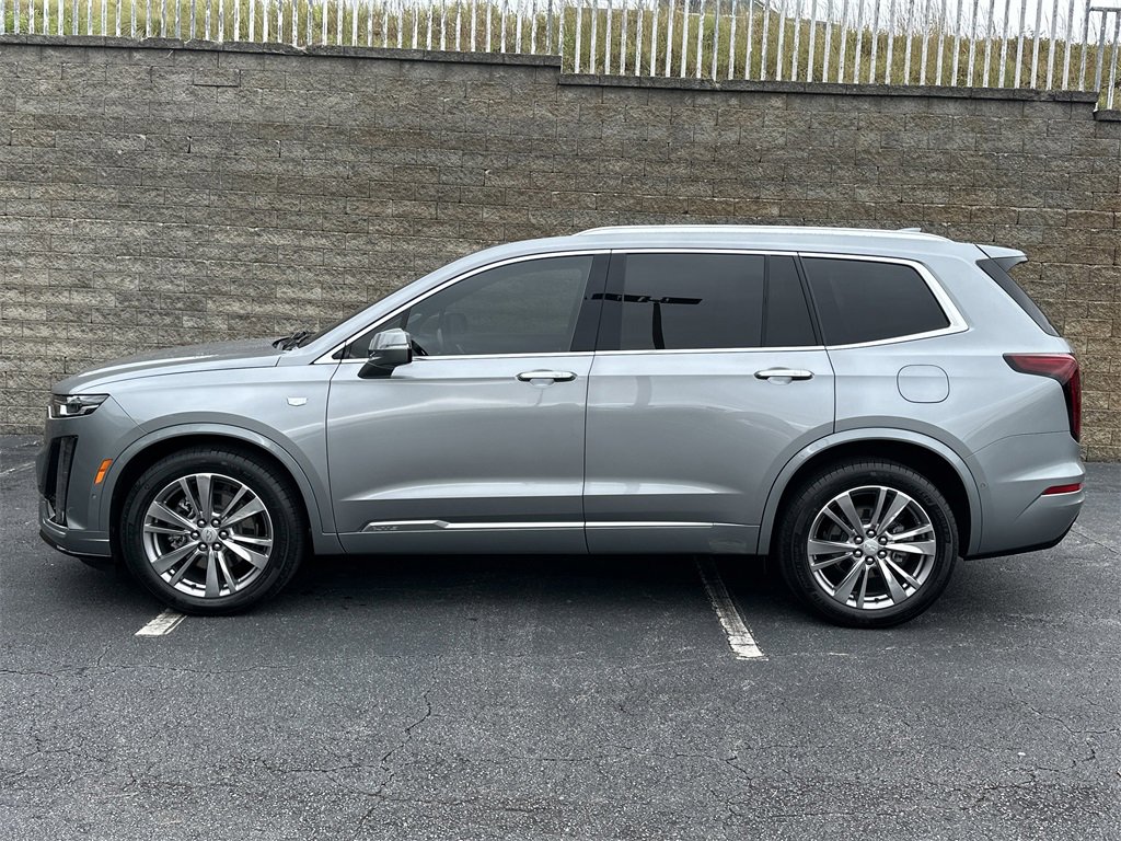 Used 2023 Cadillac XT6 Premium Luxury w/ Technology Package image 4