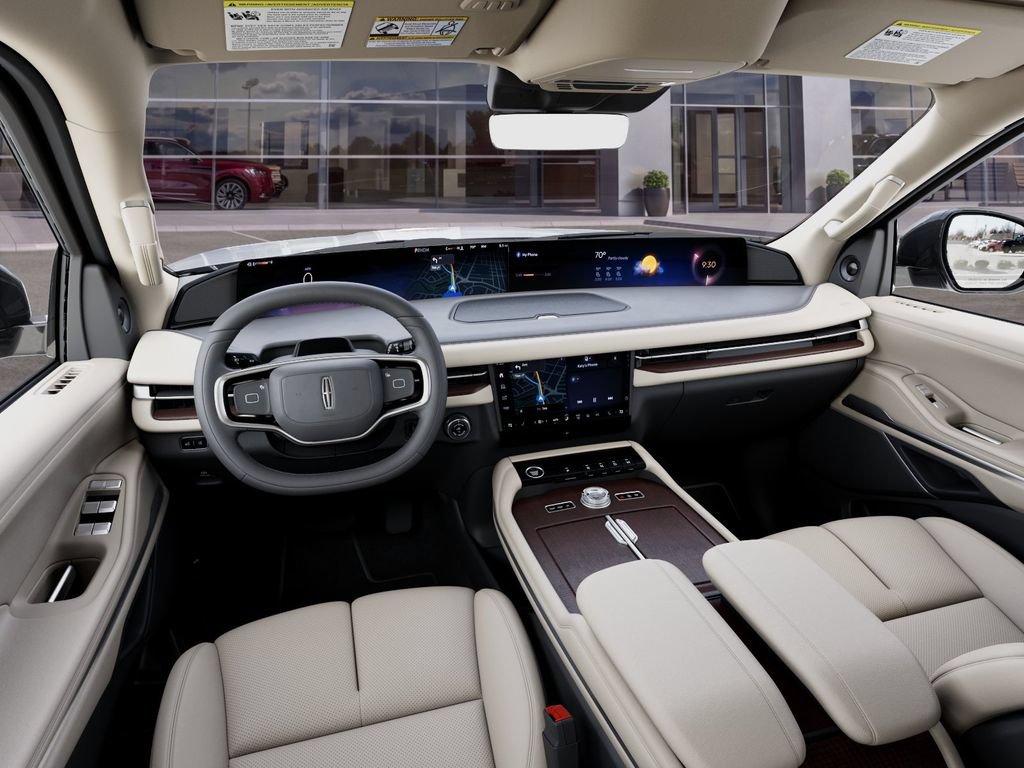 New 2027 Lincoln Navigator Premiere RWD image 9