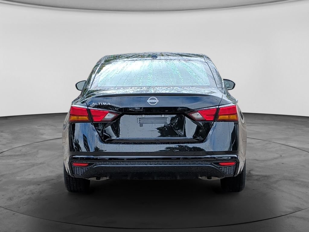 Used 2025 Nissan Altima 2.5 SV FWD image 6