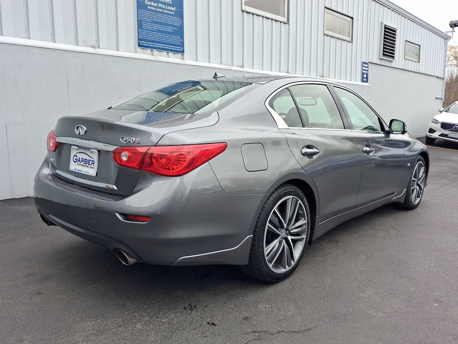 Used 2015 INFINITI Q50 Sport w/ Technology Package image 10