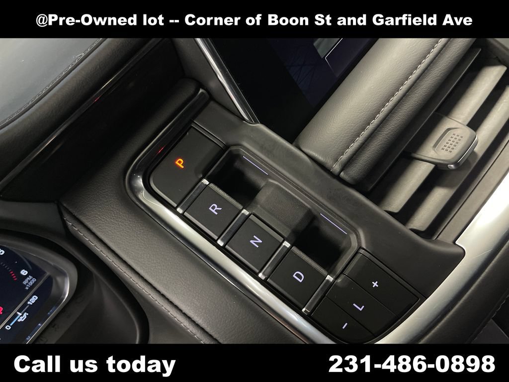 Used 2023 GMC Yukon XL SLE w/ Gmc Pro Safety Plus Package AWD/4WD image 27