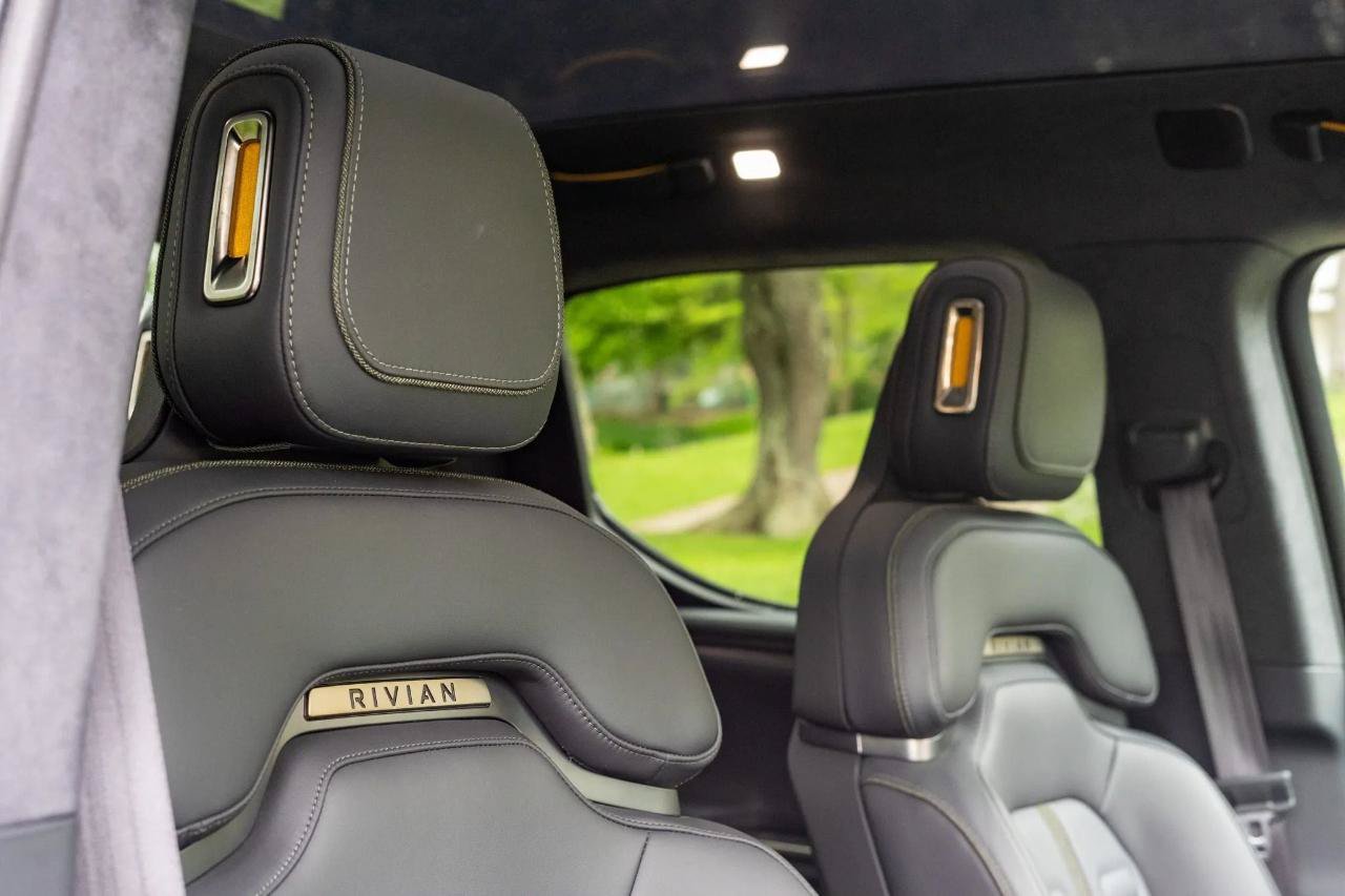 Used 2022 Rivian R1T Launch Edition AWD/4WD image 28
