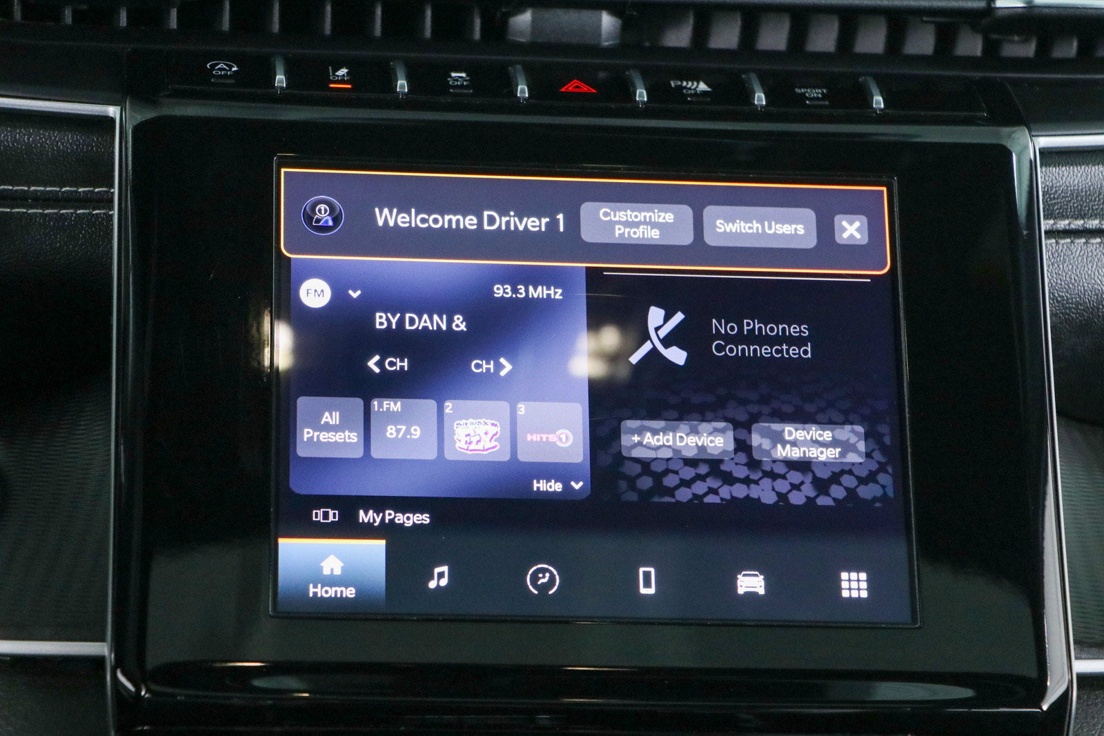 Used 2023 Jeep Grand Cherokee L Laredo AWD/4WD image 19