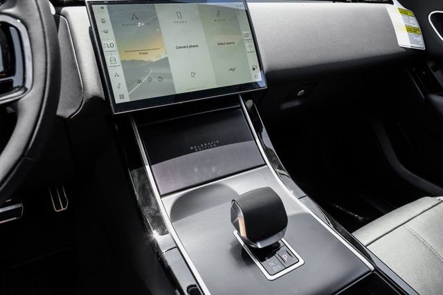 New 2026 Land Rover Range Rover Velar Belgravia AWD/4WD image 29