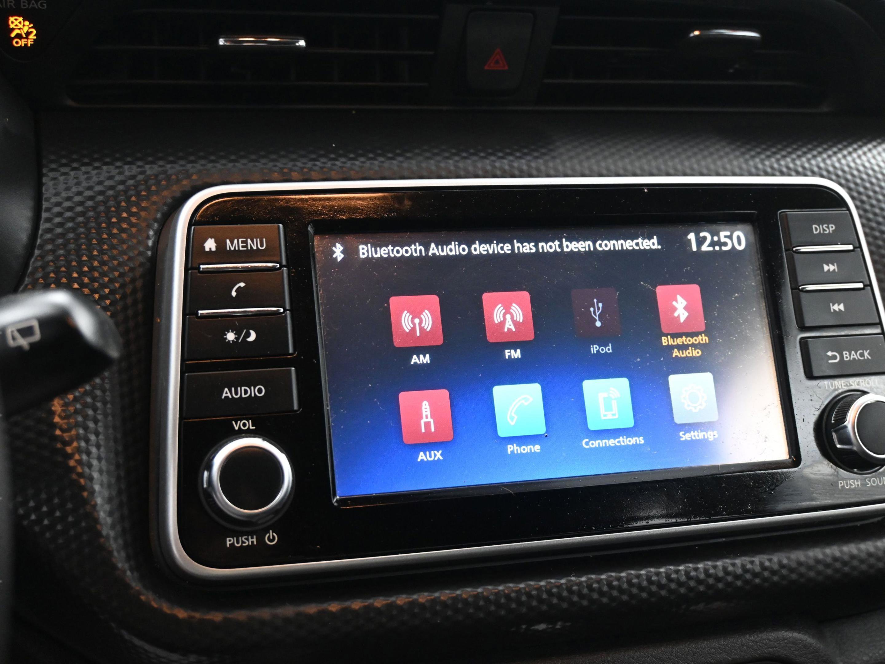 Used 2024 Nissan Kicks S image 27