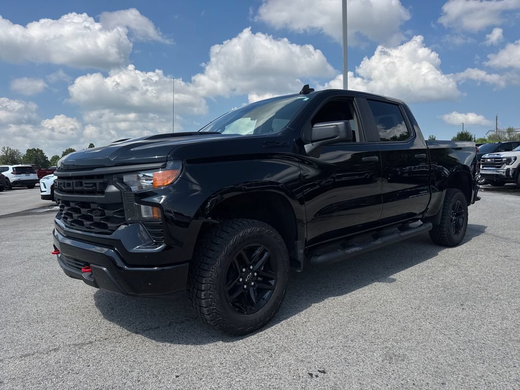 Used 2025 Chevrolet Silverado 1500 Custom Trail Boss w/ LPO, Dark Essentials Package AWD/4WD video 2