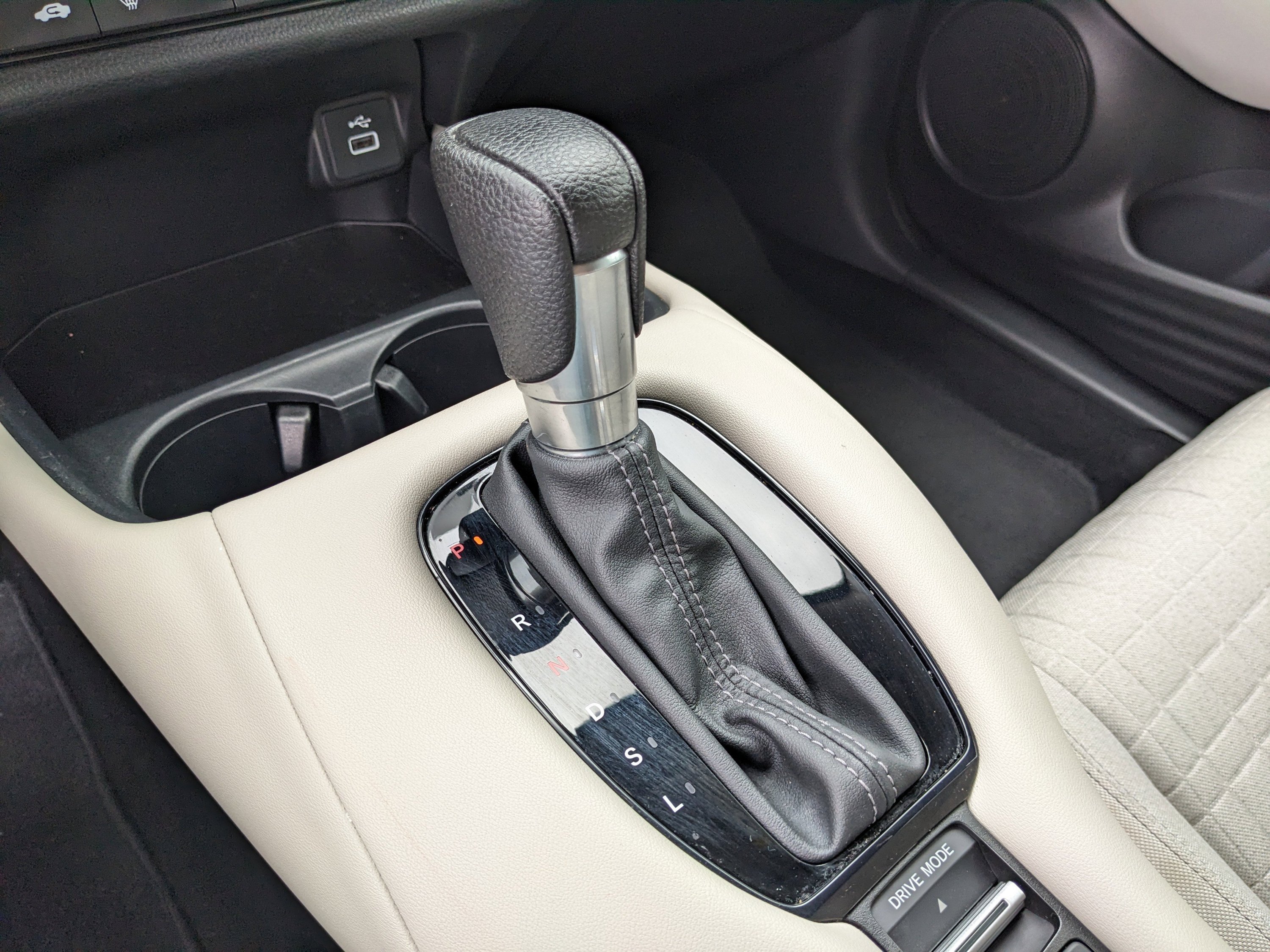 Used 2023 Honda HR-V LX image 25