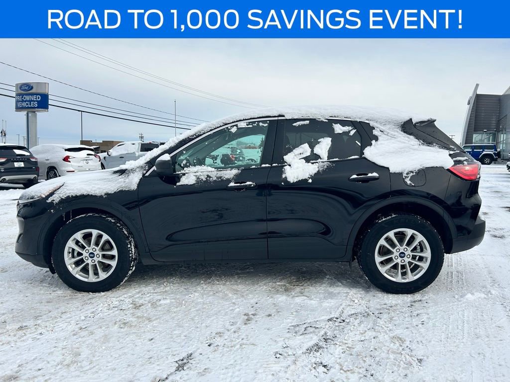 Certified 2022 Ford Escape SE image 2