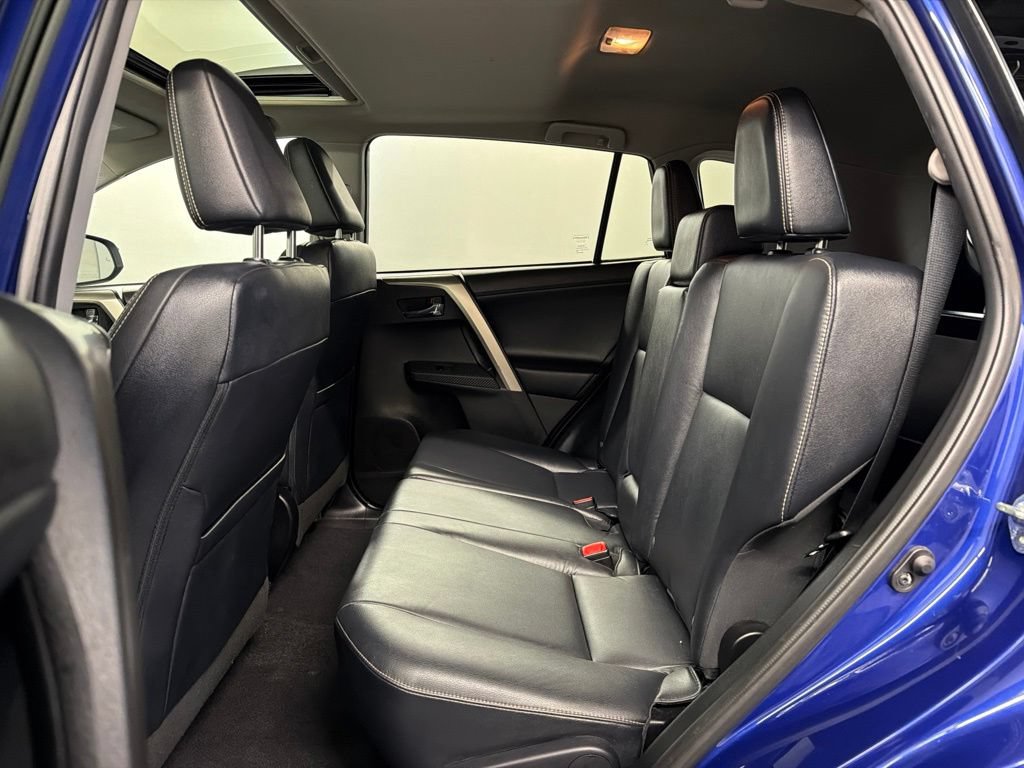 Used 2015 Toyota RAV4 Limited w/ Technology Package AWD/4WD image 29