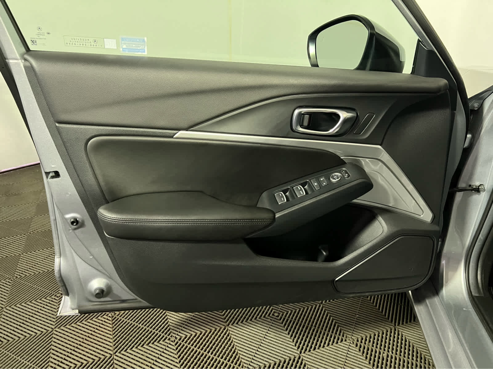 Used 2025 Acura Integra FWD image 23