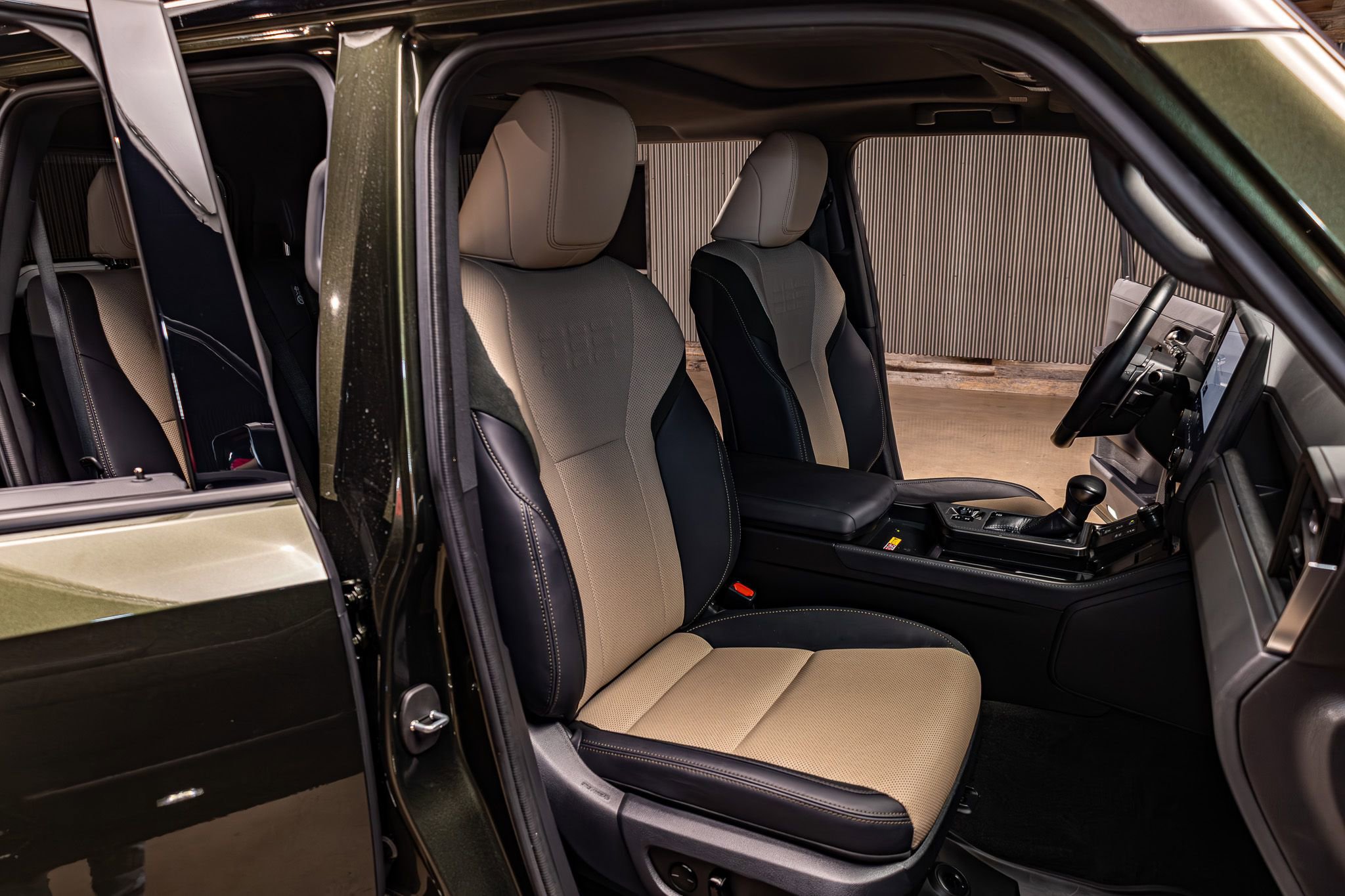 Used 2024 Lexus GX 550 image 26