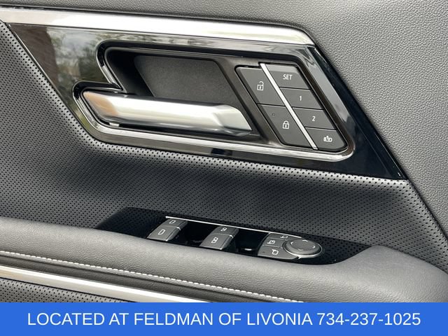 Used 2024 GMC Sierra EV Denali AWD/4WD image 23