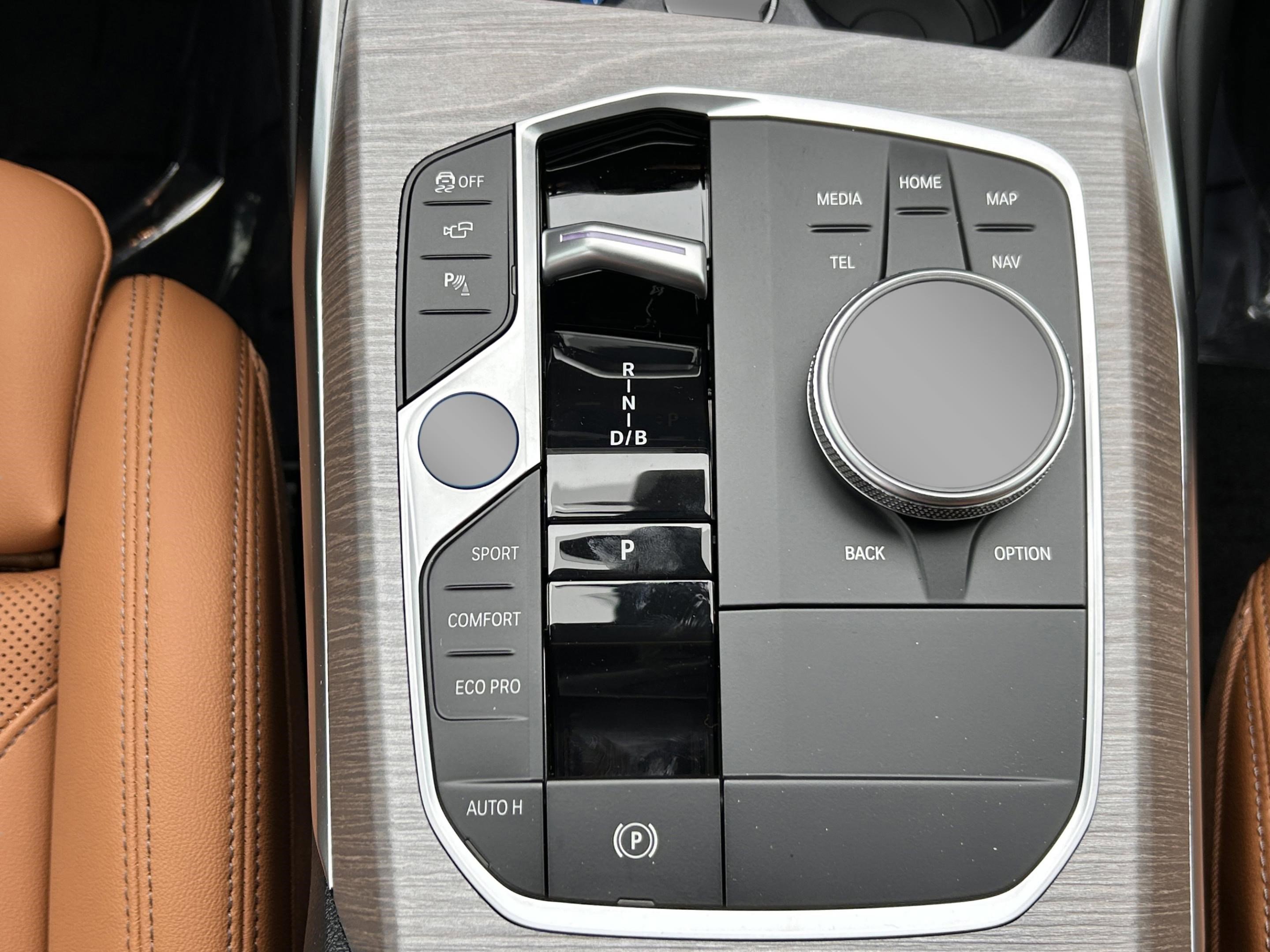 Used 2026 BMW i4 eDrive40 w/ Parking Assistance Package image 14