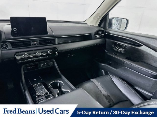 Used 2023 Honda Pilot Touring image 31