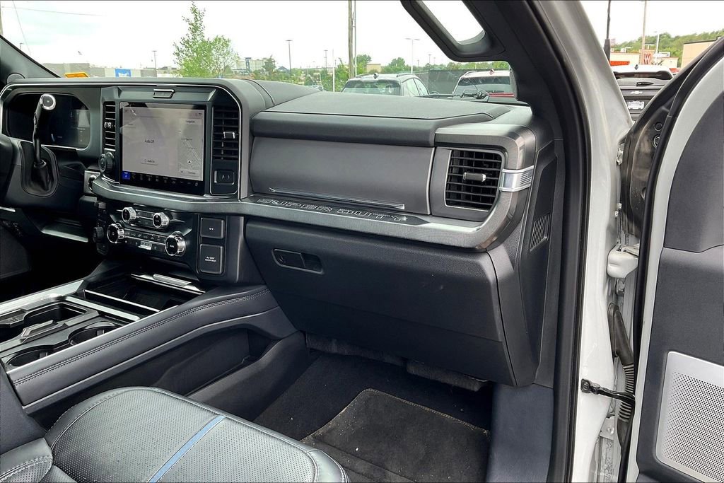 Used 2025 Ford F450 Platinum image 15