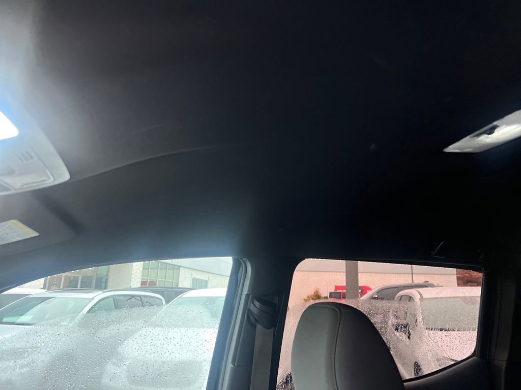 Used 2017 Toyota Tacoma TRD Sport w/ Tow Package image 23