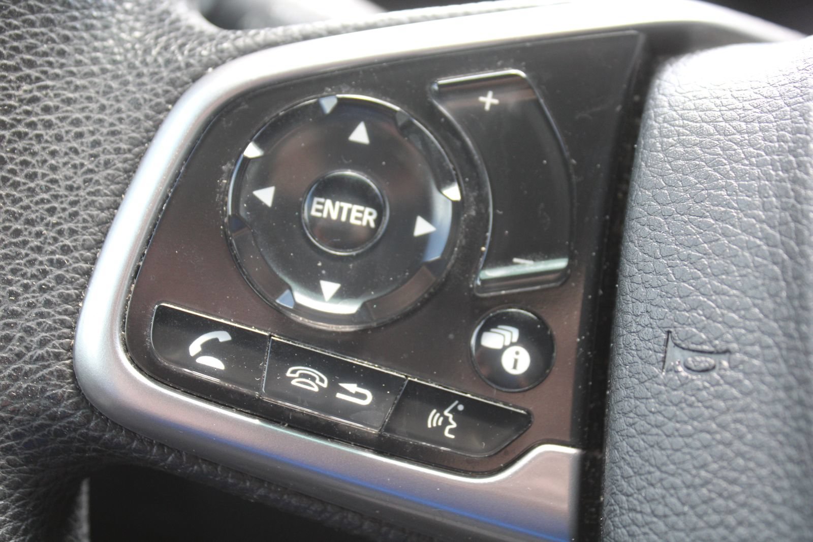 Used 2019 Honda CR-V EX image 26