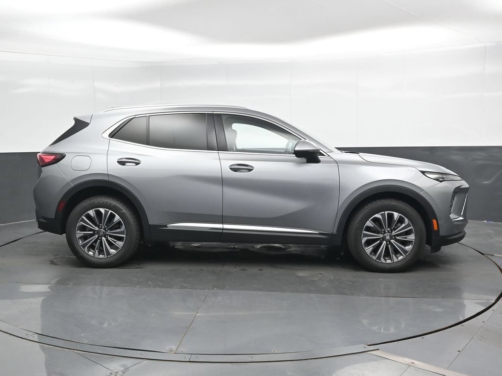 Used 2024 Buick Envision Preferred AWD/4WD image 3