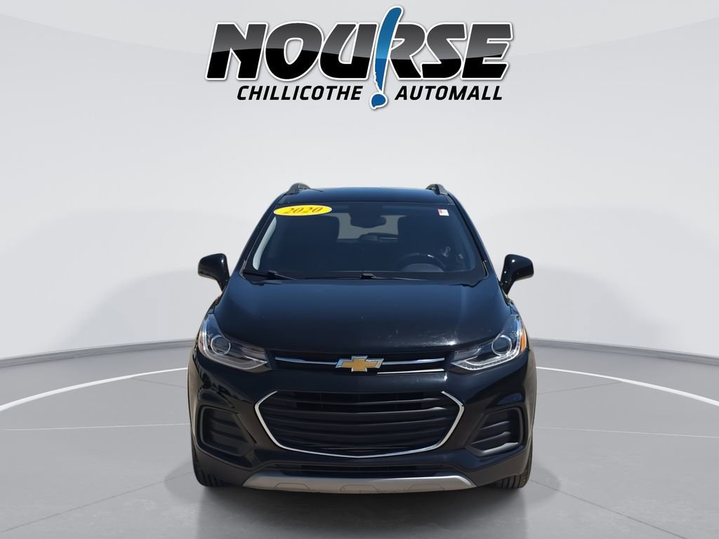 Used 2020 Chevrolet Trax LT w/ LT Convenience Package FWD image 3