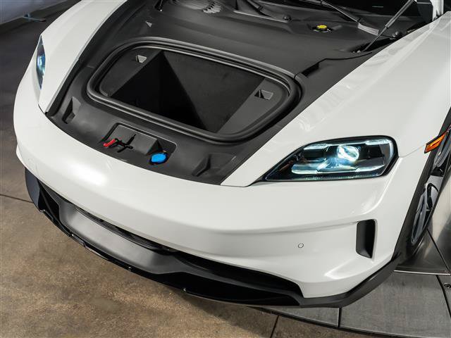 New 2026 Porsche Taycan 4 Cross Turismo AWD/4WD image 17