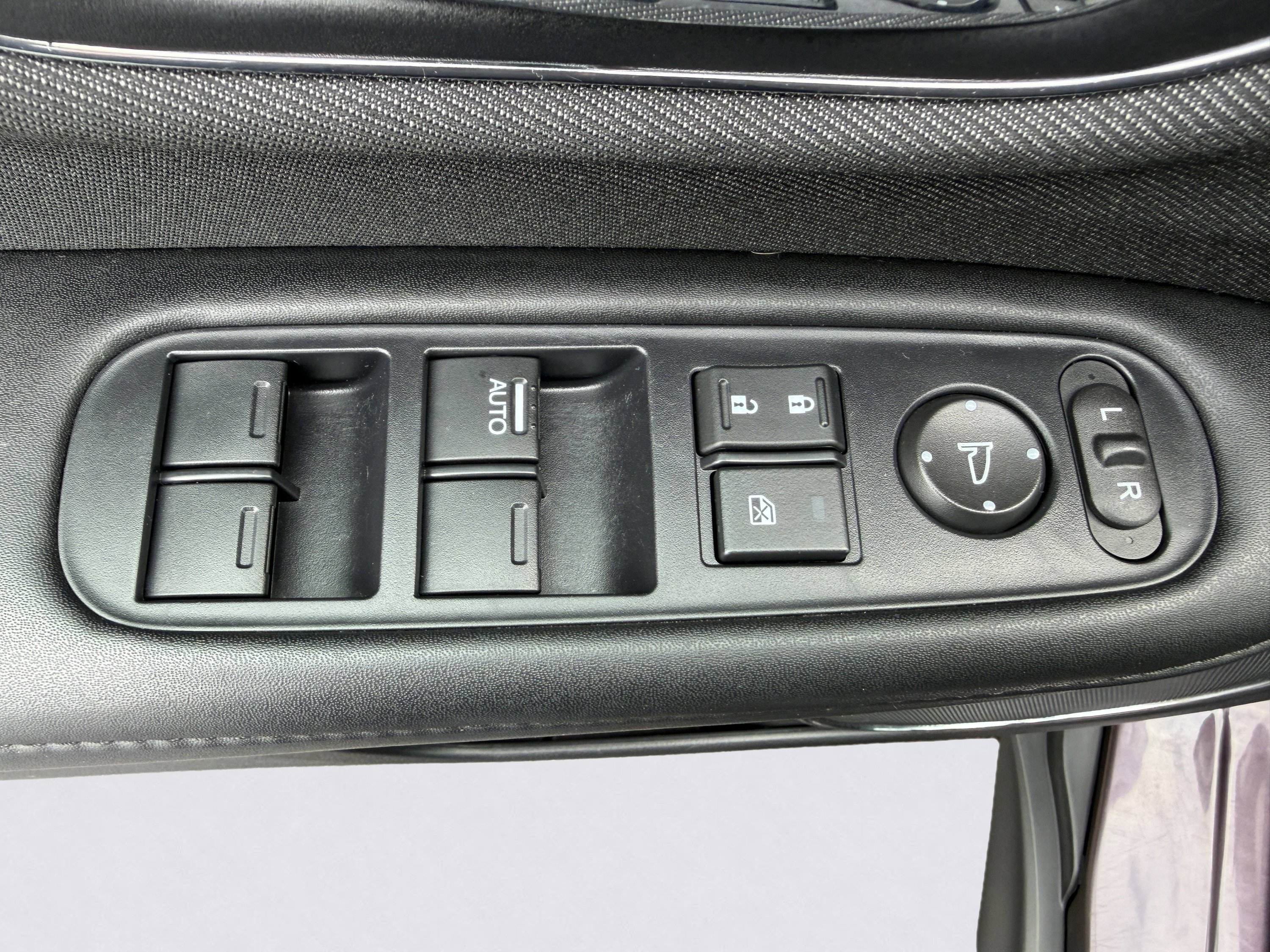 Used 2022 Honda HR-V EX image 24