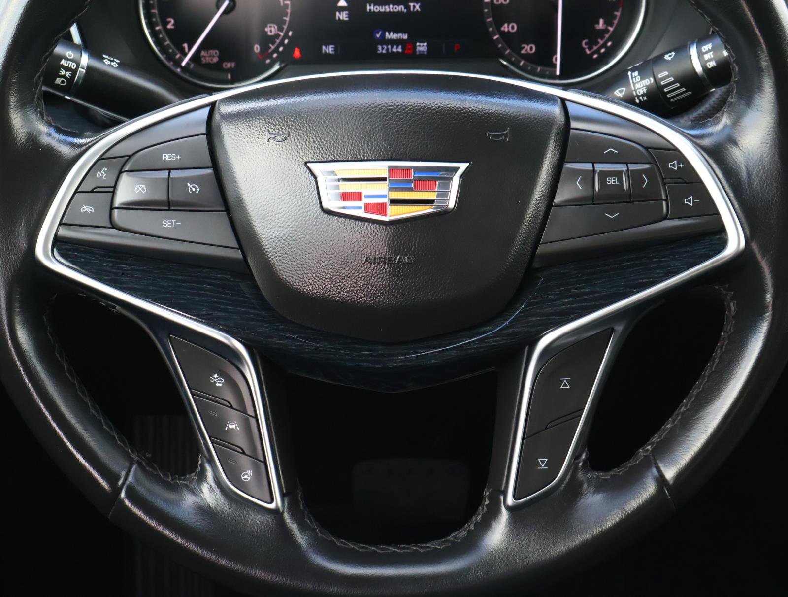 Used 2024 Cadillac XT5 Premium Luxury image 14