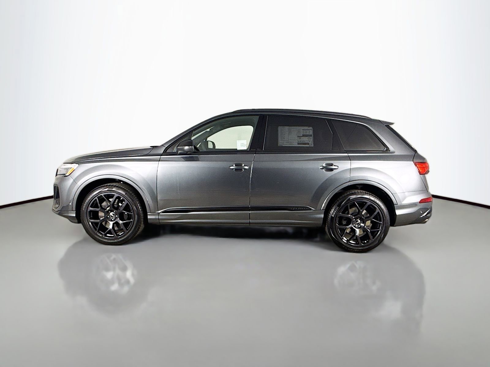 New 2026 Audi SQ7 Premium Plus AWD/4WD image 4