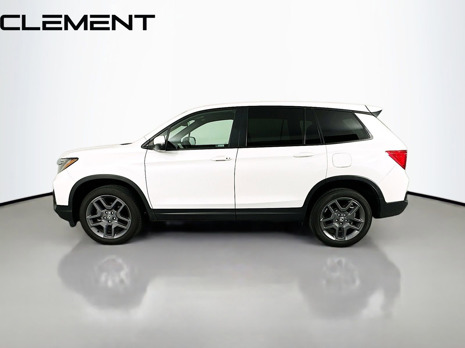 Used 2023 Honda Passport EX-L image 6