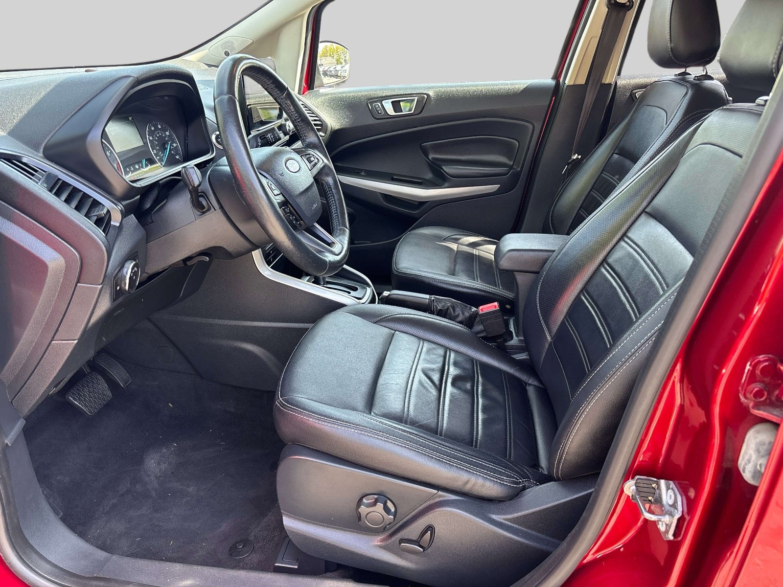 Used 2018 Ford EcoSport Titanium w/ Interior Protection Package AWD/4WD image 10
