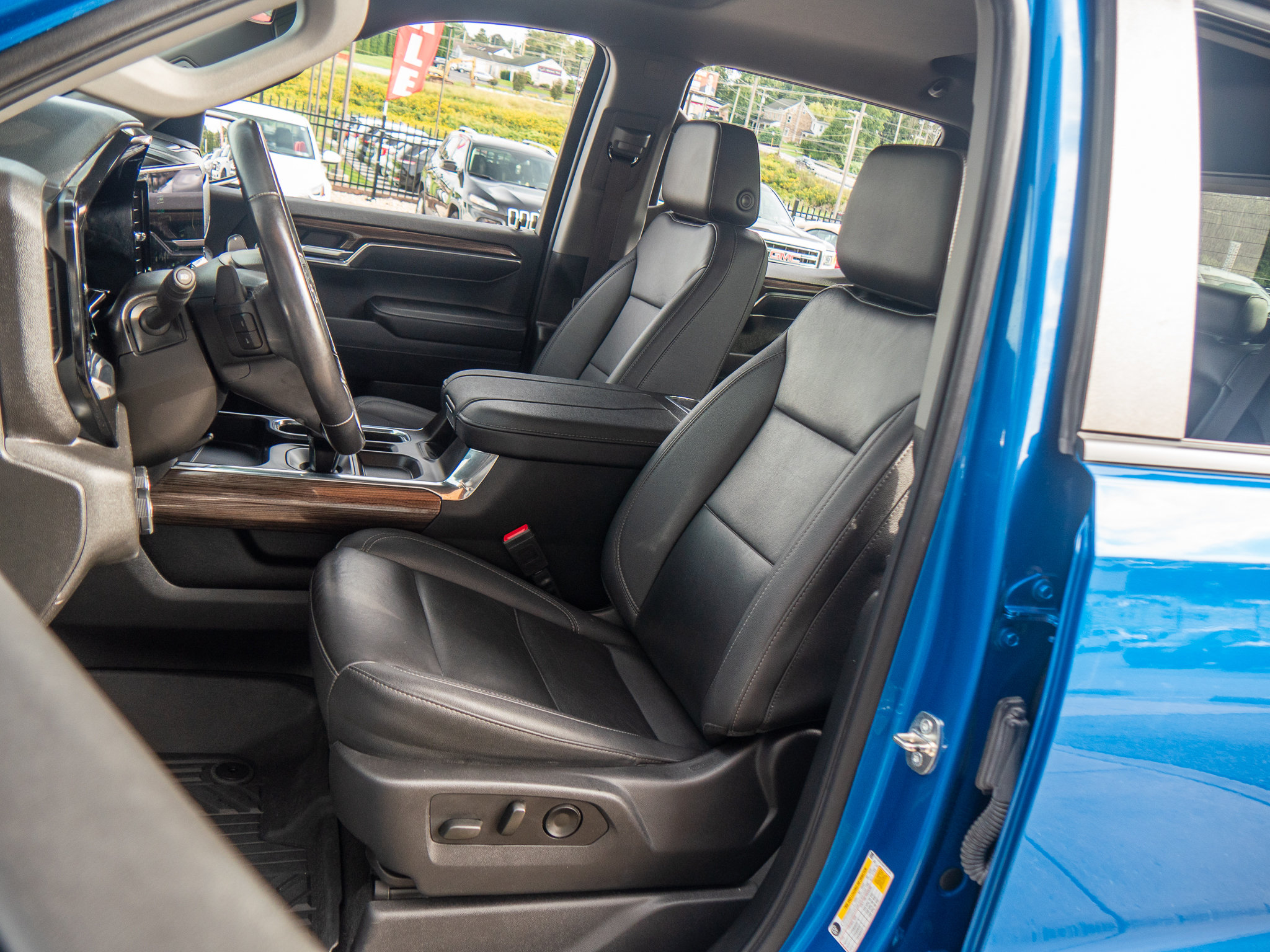 Used 2023 Chevrolet Silverado 1500 RST w/ All Star Edition Plus AWD/4WD image 11