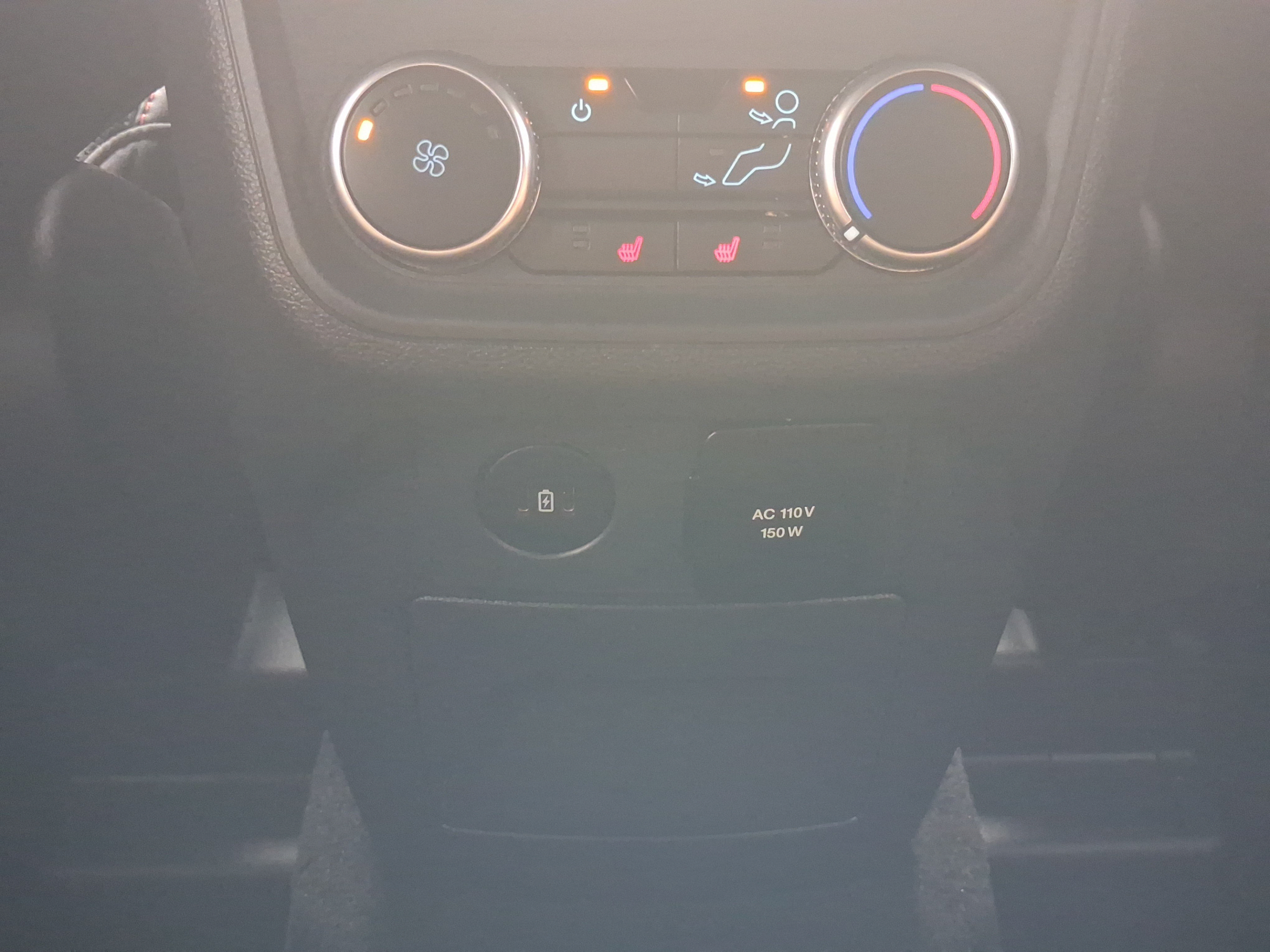 Used 2025 Ford Explorer ST AWD/4WD image 25