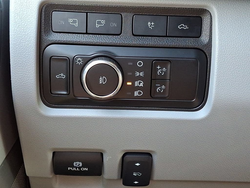 Used 2024 Ford F350 Limited w/ FX4 Off-Road Package AWD/4WD image 26