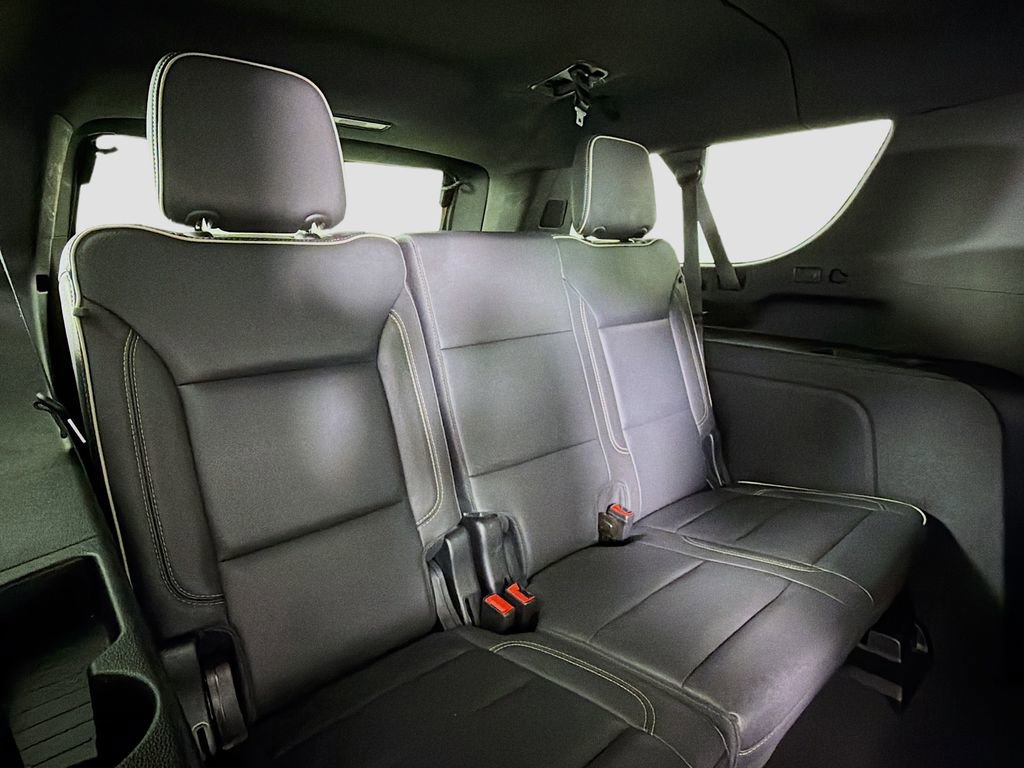 Used 2023 Chevrolet Suburban Premier RWD image 30